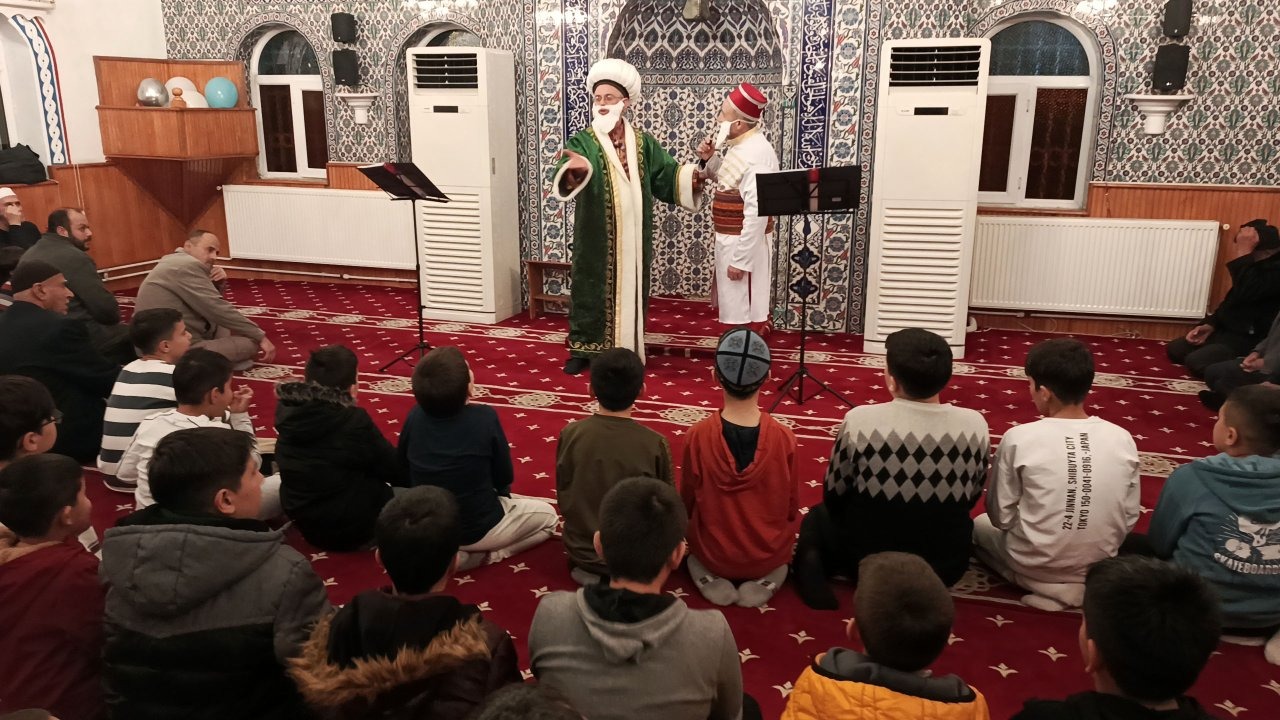 Camide çocuklara Nasreddin Hoca sürprizi