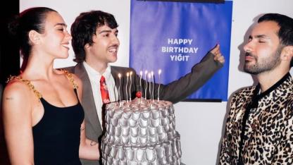 Dua Lipa’dan Türk tasarımcı Yiğit Turhan’a doğum günü sürprizi!