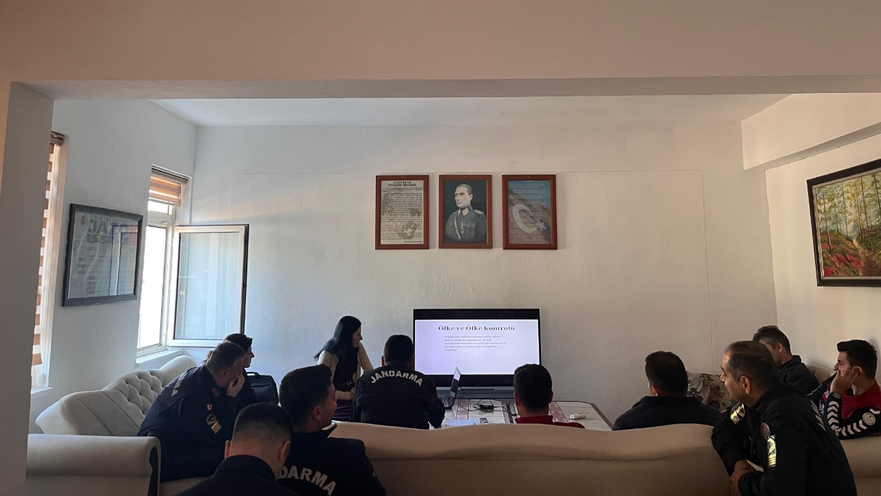 Jandarma personeline iletişim, stres ve öfke yönetimi eğitimi