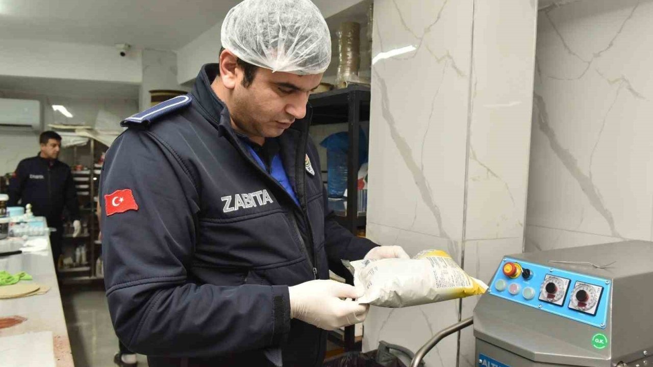 Kepez’de Ramazan öncesi tatlı üretim ve satışı denetimi