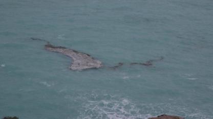 Konyaaltı’nda denizin rengi değişti! Fırtına sonrası dikkat çeken görüntüler