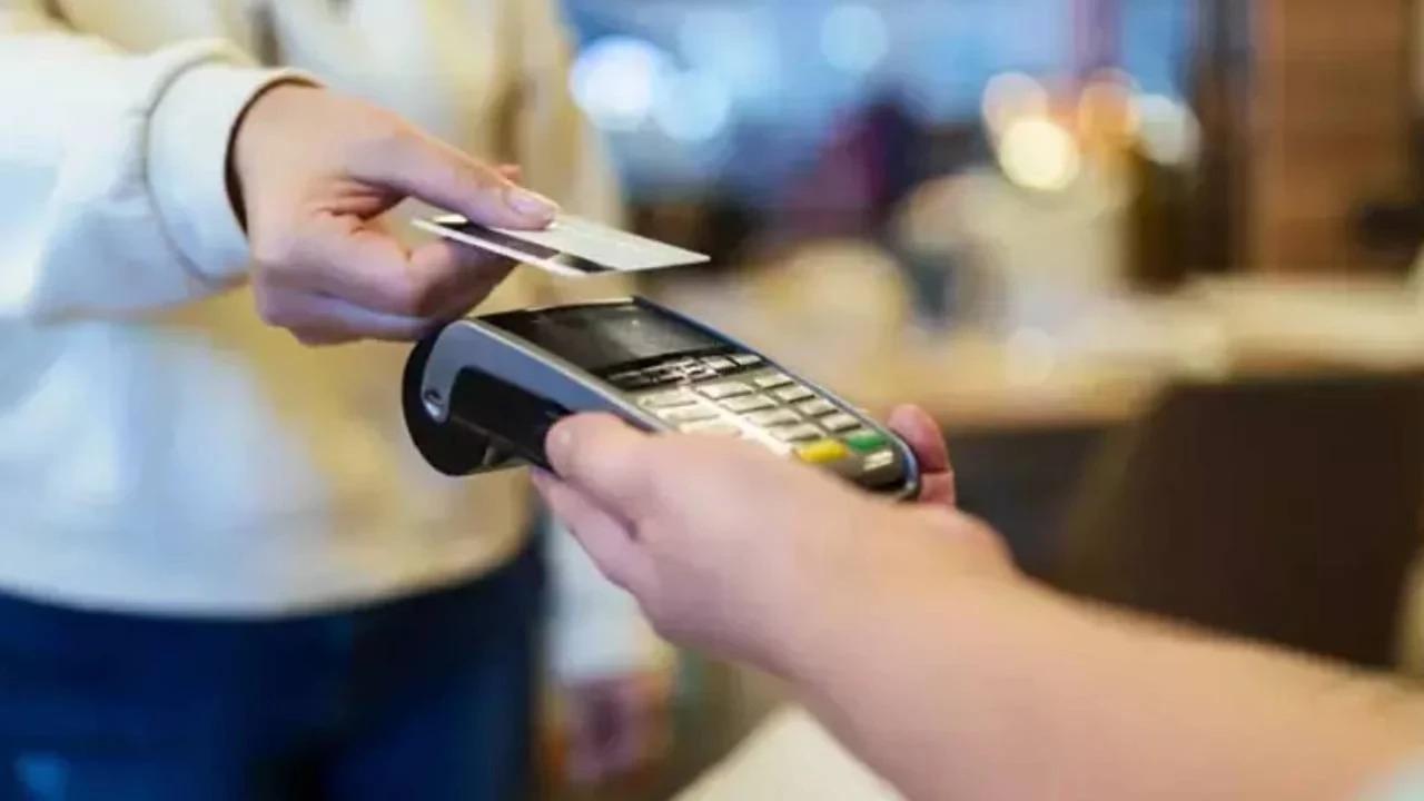 Kredi kartlarında yeni dönem! Eğitim ve sağlık harcamaları kapsam dışı