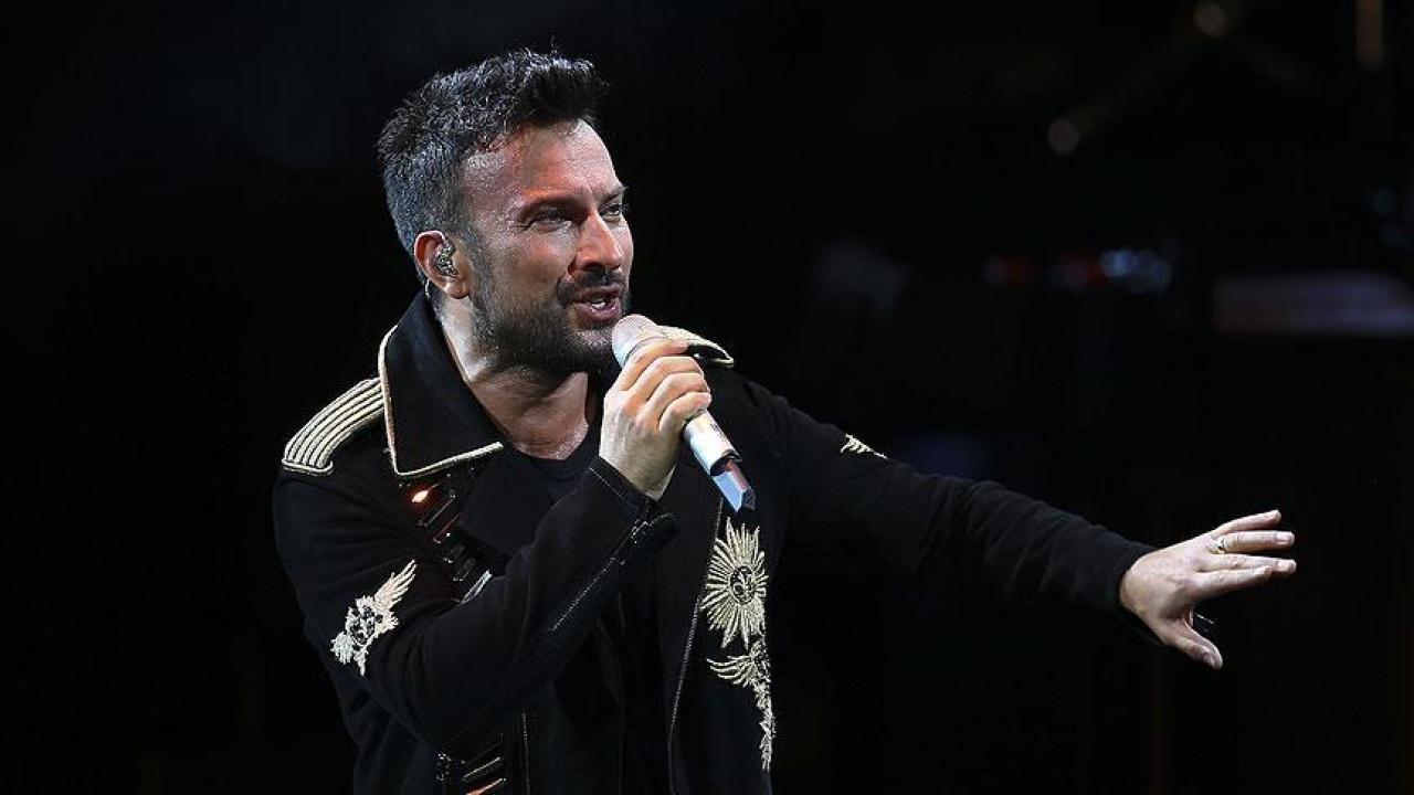 Megastar Tarkan'ın konser serisi sona erdi!