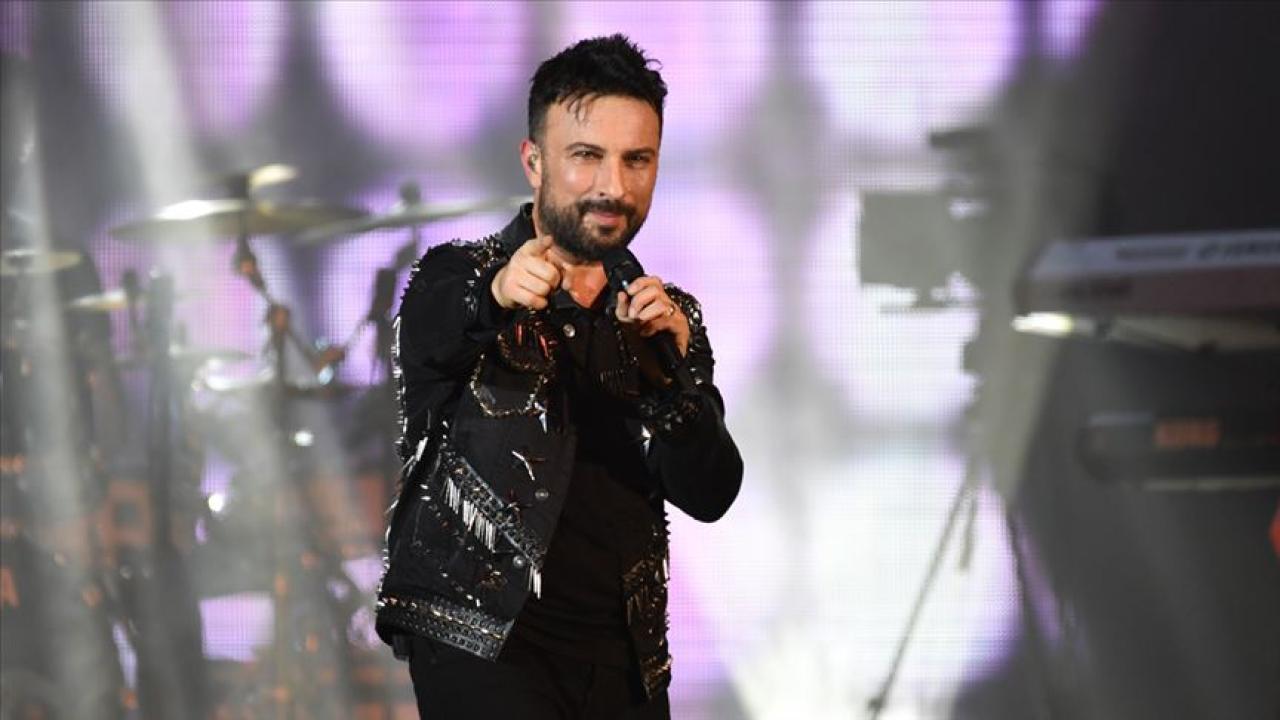 Megastar Tarkan'ın konser serisi sona erdi!