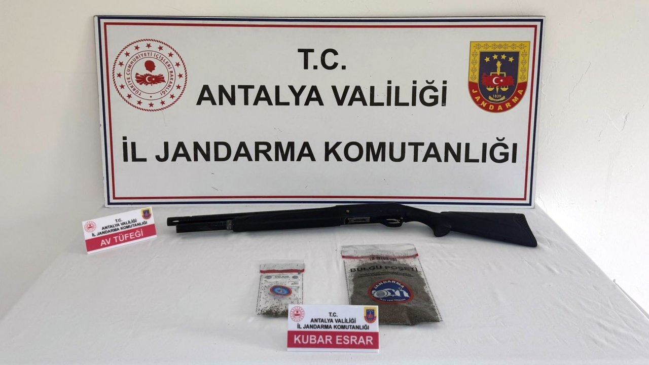 Serik’te jandarma esrar ele geçirdi