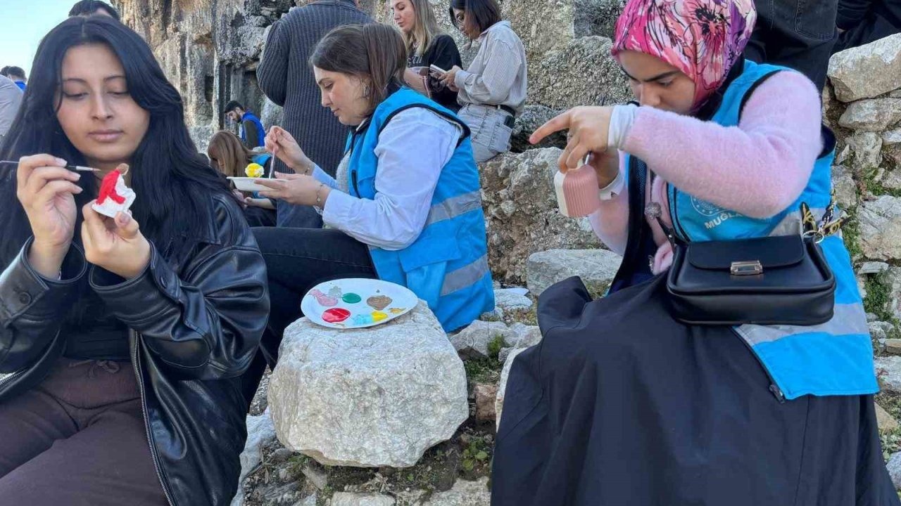 Tlos Antik Kenti’nde tarih sanatla canlandı