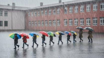 Yağış nedeniyle eğitime ara verildi