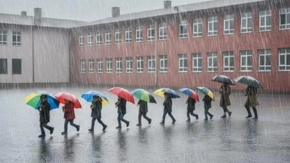 Yağış nedeniyle eğitime ara verildi