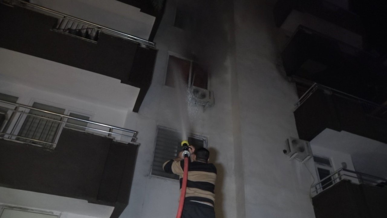 5 katlı binada korkutan yangın:2 kişi dumandan etkilendi