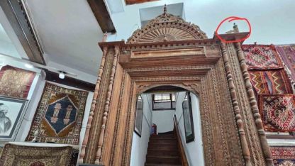 Antalya’daki halı dükkanında dekor olarak kullanılan tarihi mihrap Konya’ya dönüyor