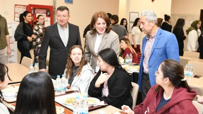 Kaymakam öğrencilerle iftarda buluştu