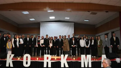 Öğrencilerden 'İstiklal Destanımız' gösterimi