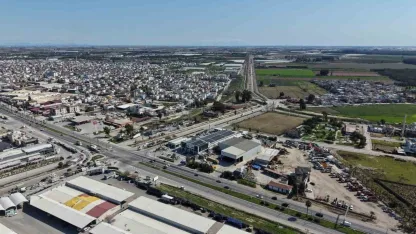 Çiftçileri sevindiren yol çalışması