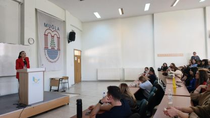 Üniversite öğrencilerine 'bilişim dolandırıcılığına karşı' farkındalık