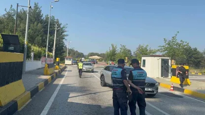 Marmaris’e bayram için 5 bin araç giriş yaptı