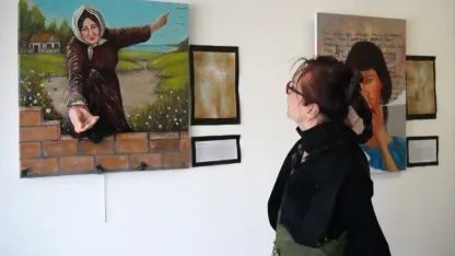 Konukevinden gelen mektuplar tuvale yansıdı