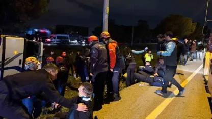 Antalya'da cezaevi aracı kaza yaptı! 16 yaralı