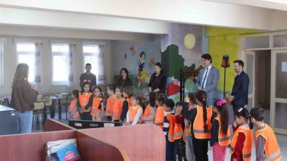 Köyceğiz’de minik kalpler kütüphane ile buluştu