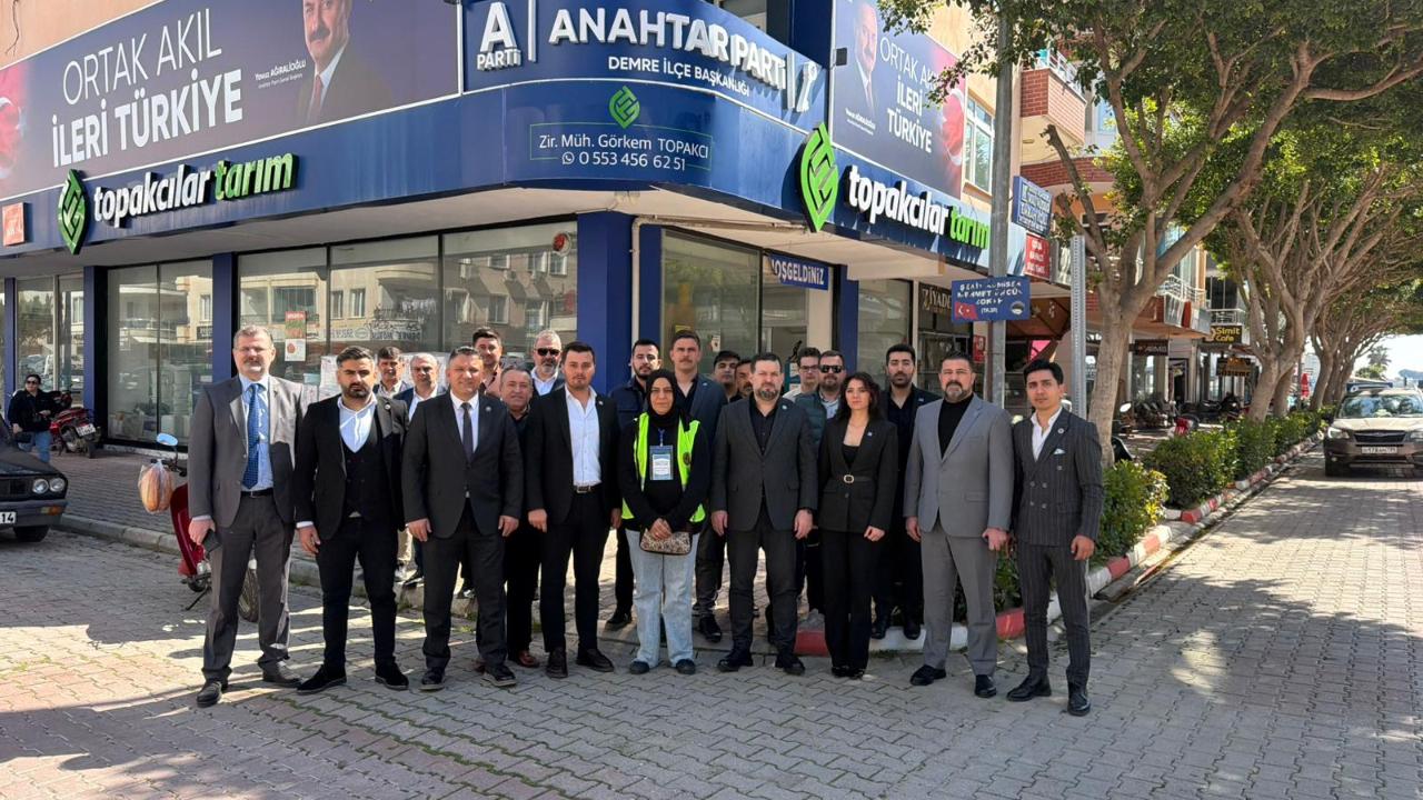 Anahtar Parti heyetinden Demre’ye ziyaret