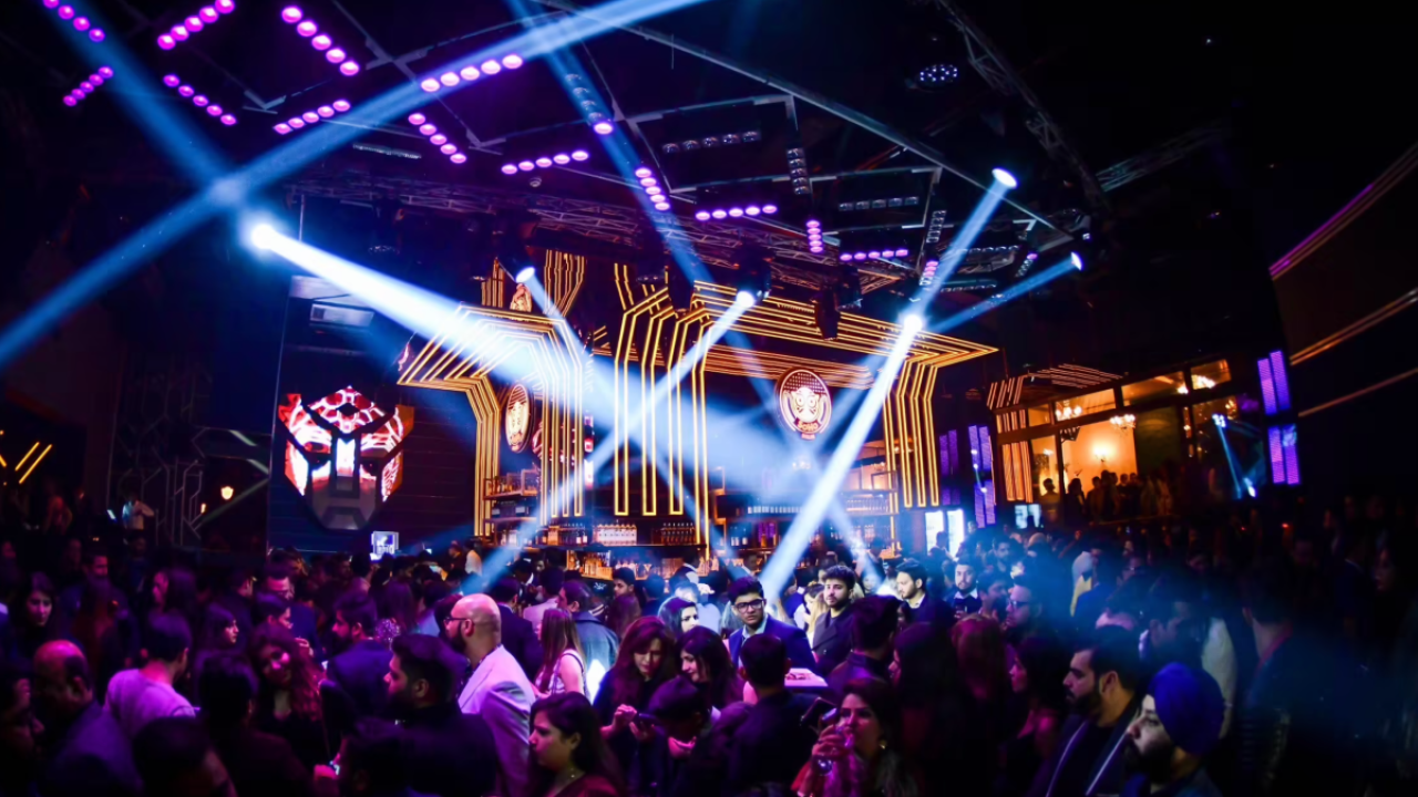 Antalya’da bayram akşamlarının vazgeçilmez eğlence mekanları