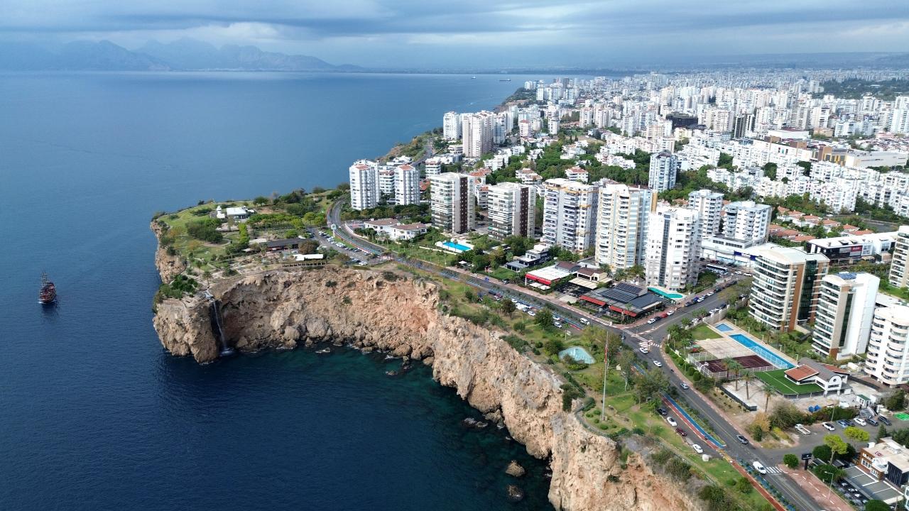 Antalya ayağa kalktı