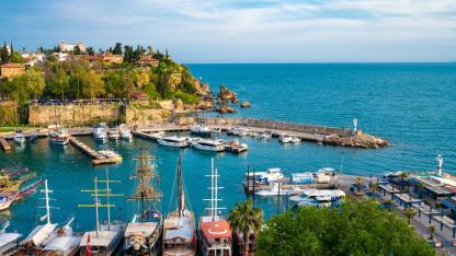 Antalya bekliyor! Bir koltuk mu daha değerli, bir şehir mi?