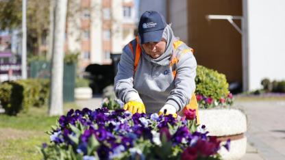Antalya Büyükşehir Belediyesi 3 bin 324 kadın çalışanıyla kente değer katıyor