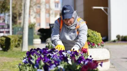Antalya Büyükşehir Belediyesi 3 bin 324 kadın çalışanıyla kente değer katıyor