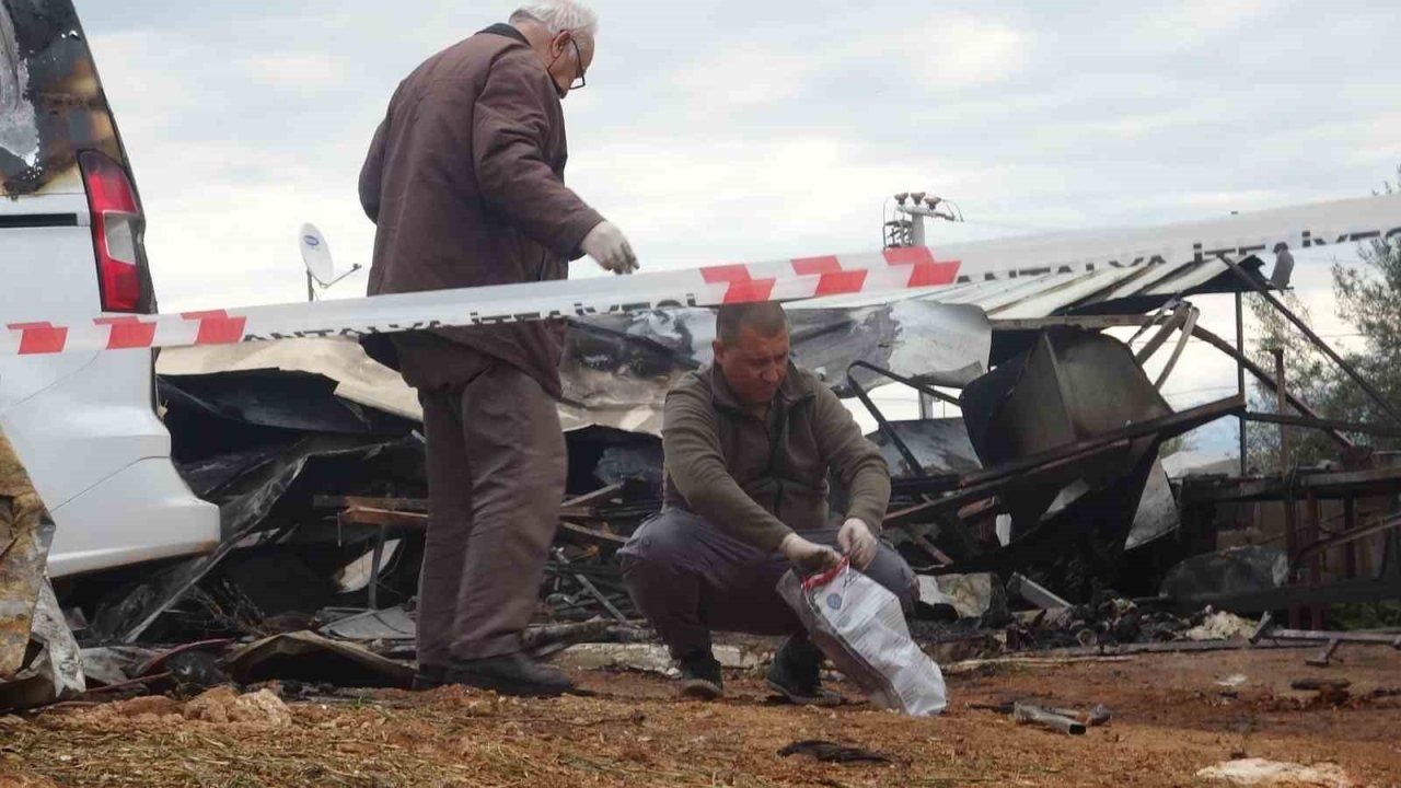 Antalya’da 5’i çocuk 6 kişinin öldüğü yangında sera sahibi tutuklandı