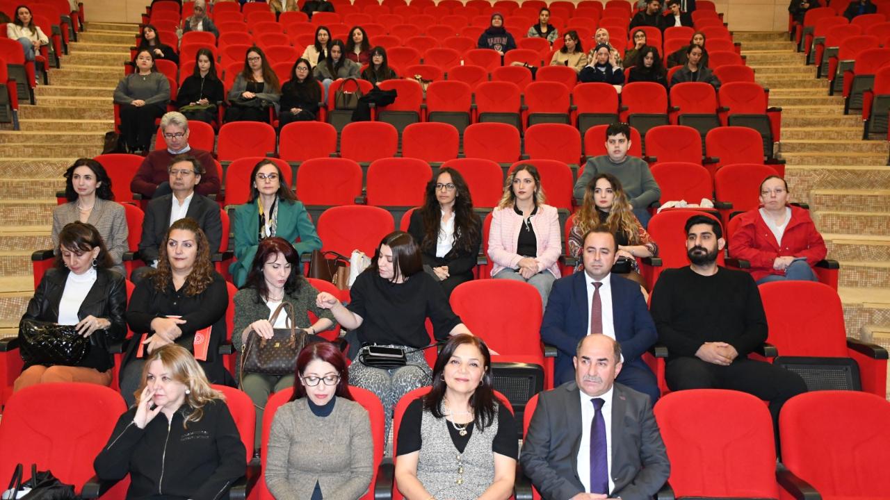 Antalya'da "Dünya Kadınlar Günü Paneli" düzenlendi