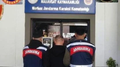Antalya'da hapis cezası bulunan şüpheliler yakalandı