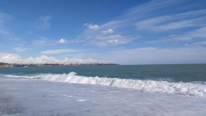 Antalya’da sağanak yağış denizi bulandırdı: Konyaaltı Sahili’nde renk değişimi