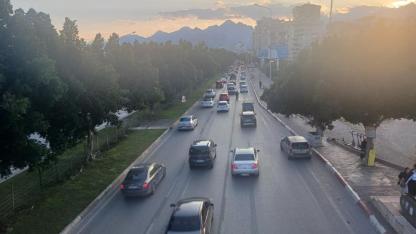 Antalya'da trafik problemi hız kesmeden devam ediyor