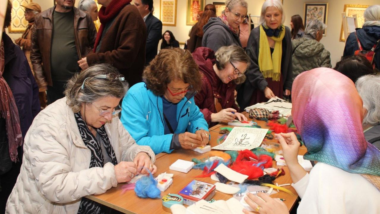 Antalya'da yaşlı bireyler geleneksel sanatları deneyimledi