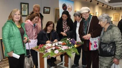 Antalya'da yaşlı bireyler geleneksel sanatları deneyimledi