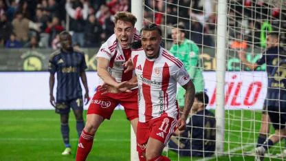 Antalyaspor büyük fırsat kaçırdı! 2-0’dan Fenerbahçe 2-2’yi yakaladı