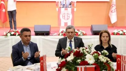 Antalyaspor’dan “Birlik Gecesi”! Şehrin önde gelenleri aynı sofrada buluştu