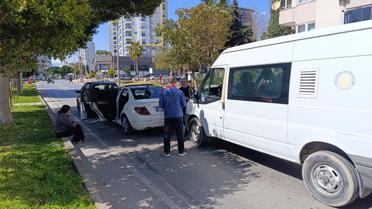 Bülent Ecevit Bulvarı’nda zincirleme kaza: 1 Yaralı