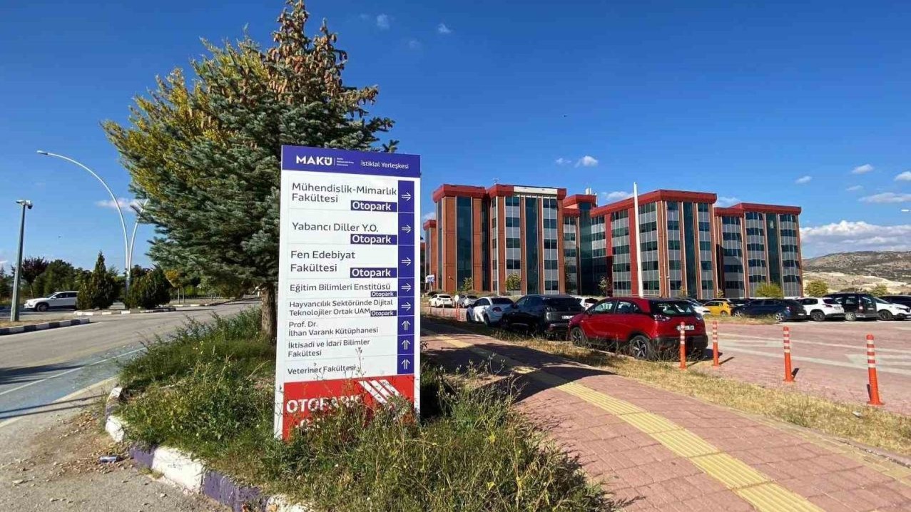 Burdur Mehmet Akif Ersoy Üniversitesi’nde taciz içerikli mesajlara meslekten ihraç