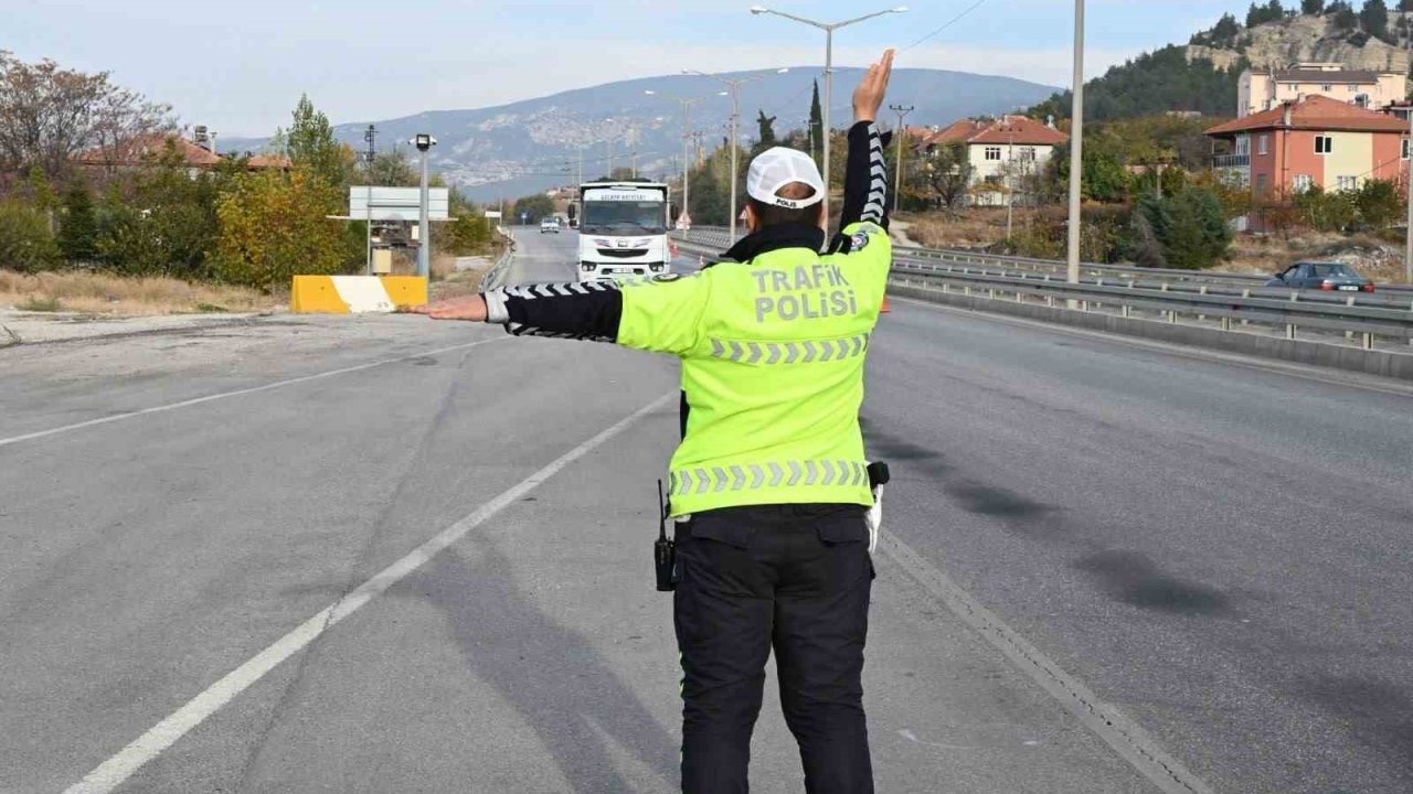 Burdur’da Ramazan Bayramı tedbirleri: 8 bin 24 kolluk gücü sahada olacak