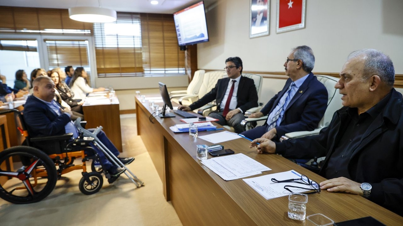 Büyükşehir Belediyesi Erişilebilirlik seferberliği toplantısı