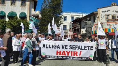 Emekliler geçim derdini dile getirdi