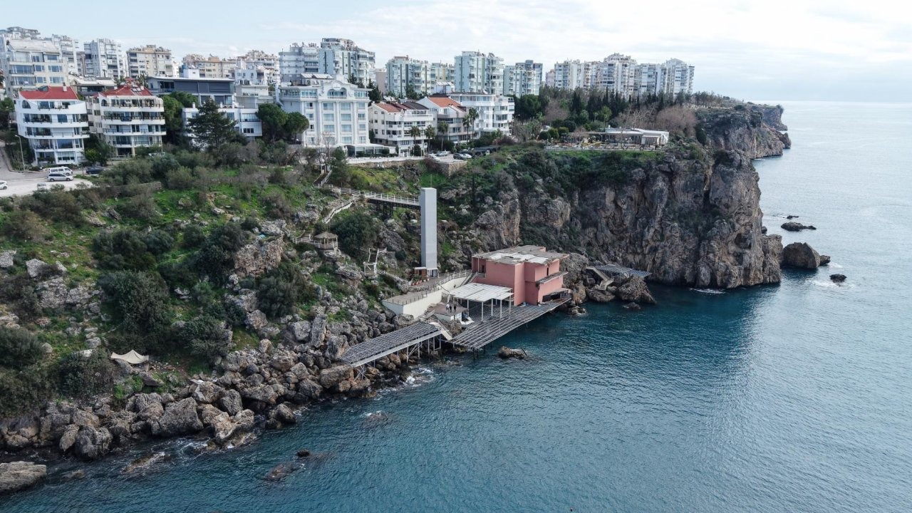 Falezlerde 26 noktada kaçak yapı tespit edildi