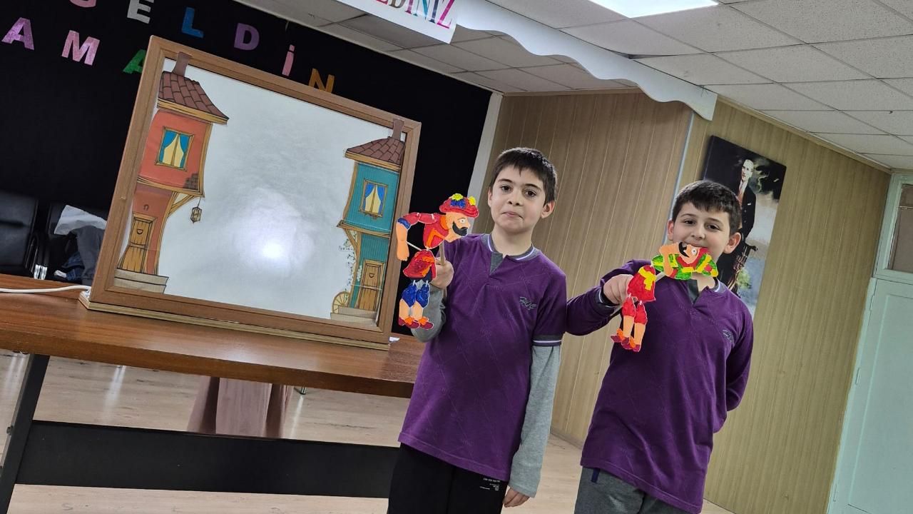 Hanım Ömer Çağıran İlkokulu öğrencilerinden akran zorbalığına dikkat çeken oyun!