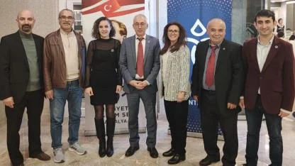 Hürriyetçi Eğitim Sen’de Hilmi Taner güven tazeledi