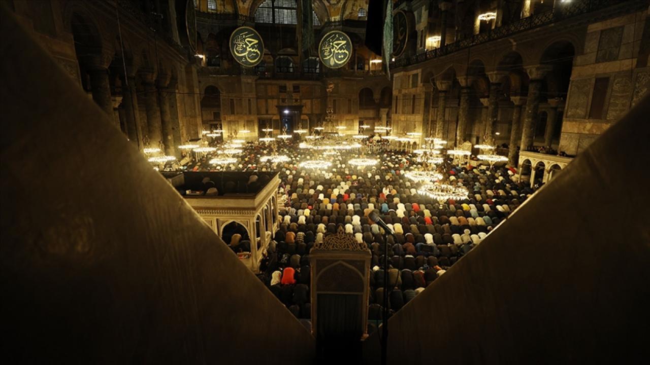 Kadir Gecesi bugün idrak edilecek!