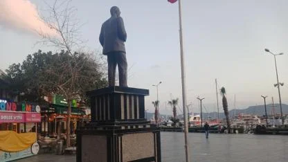 Kaş'ta bayram yoğunluğu!