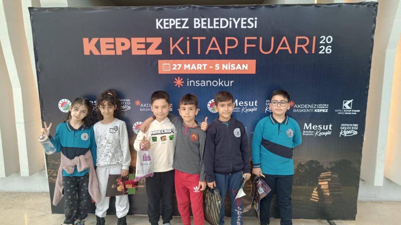 Kepez Kitap Fuarı öğrencileri ağırlıyor