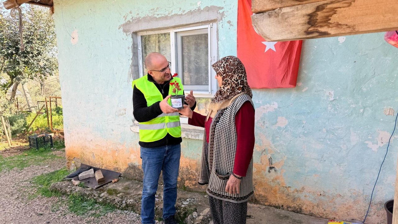 Kepez’den şehit ve gazi evlerinde bayram temizliği