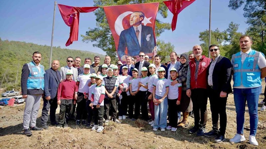 Milas’ta yanan sahalar fidanlarla canlanıyor